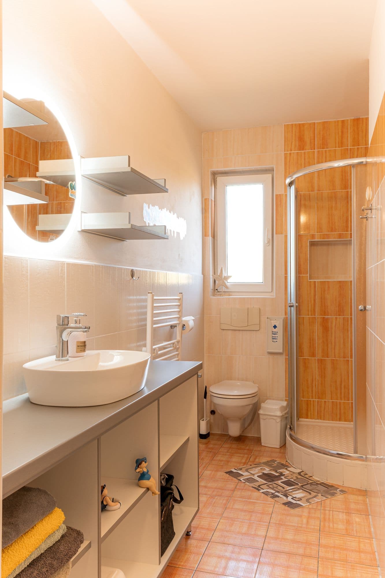 Dolní apartmán – koupelna